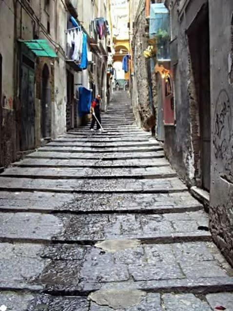 Holiday House Duomo 202 Naples Luaran gambar